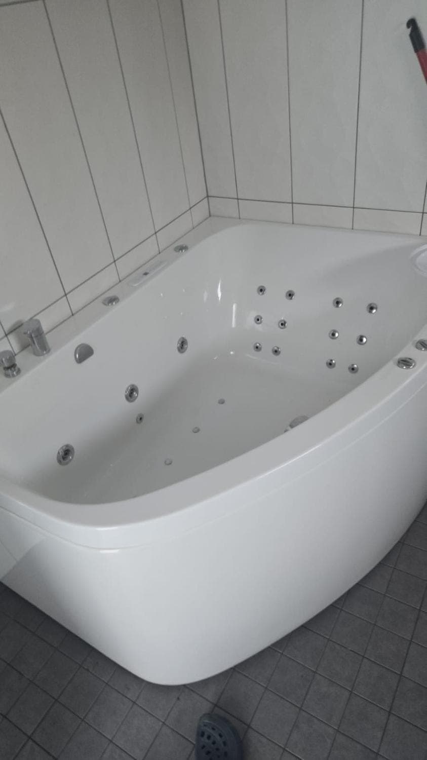 Hot Tub, Hot Tub, Bathroom