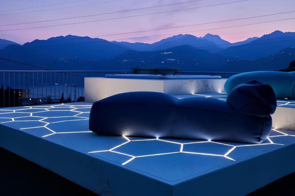 Hot Tub, Balcony/Terrace, Mountain view