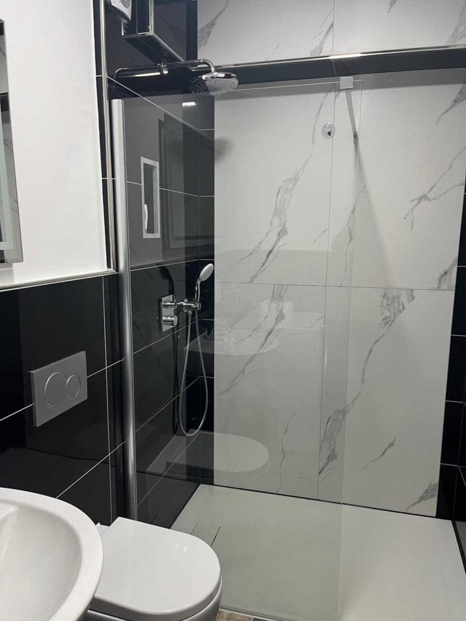 Shower, Toilet, Bathroom