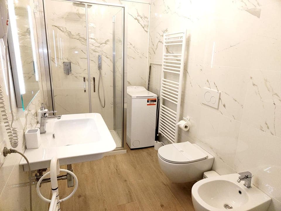 Shower, Toilet, Bathroom, bidet