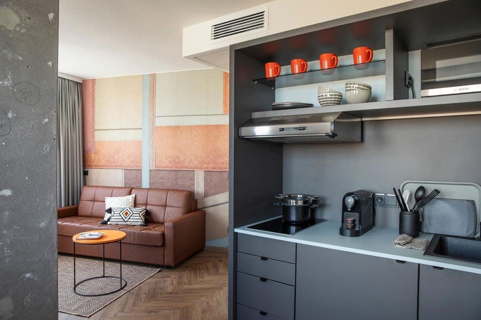 Kitchen or kitchenette