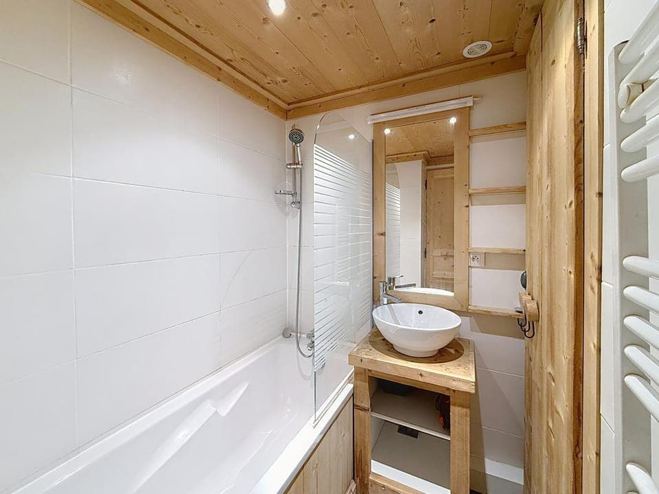 Bathroom, Bath, washing machine