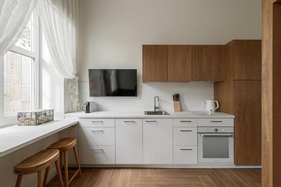 TV and multimedia, Coffee/tea facilities, Kitchen or kitchenette, Dining area, dishwasher, pet friendly, stove