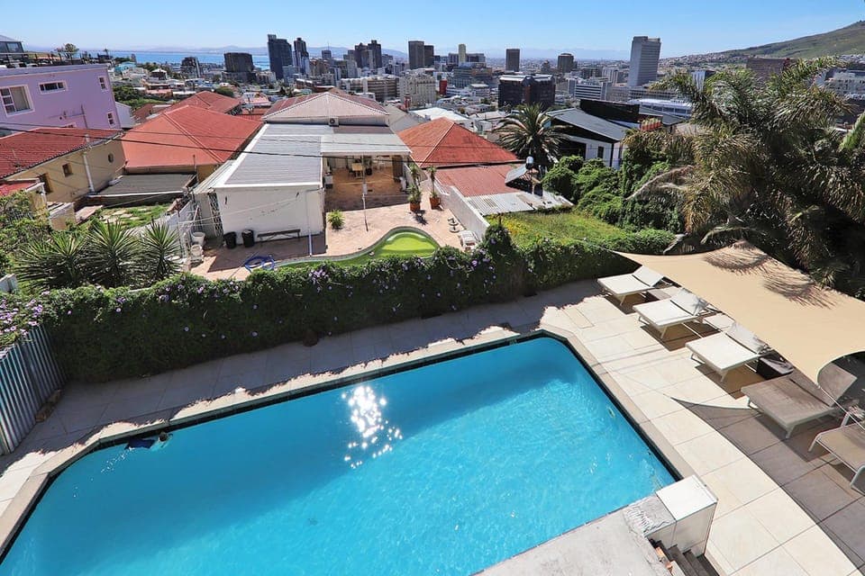 Swimming pool, sunbed