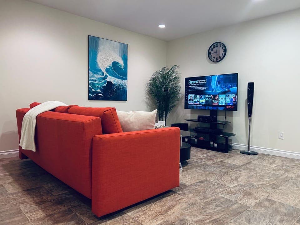 Living room, Seating area, Evening entertainment