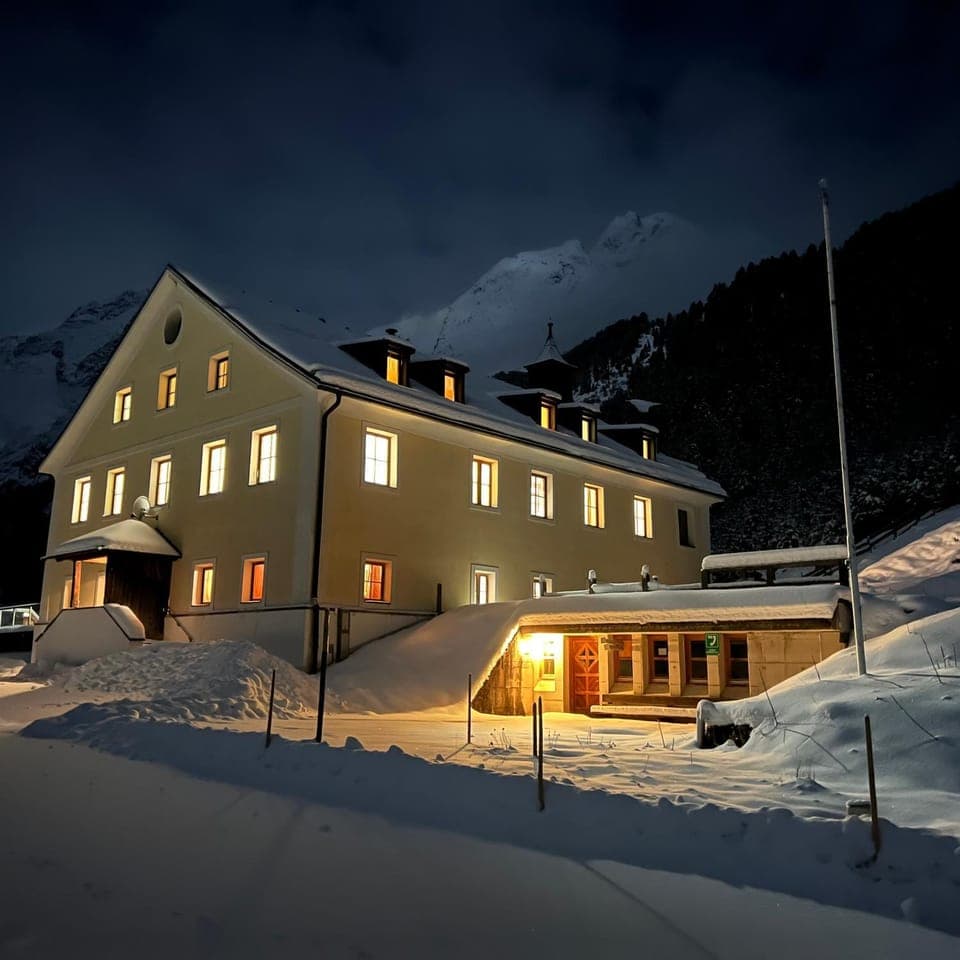 Property building, Night, Natural landscape, Winter, Mountain view, Parking