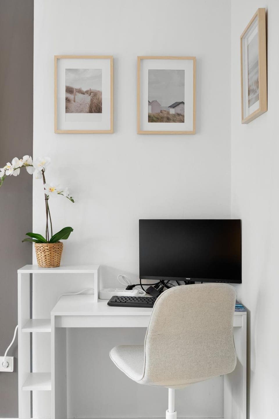 TV and multimedia, Business facilities