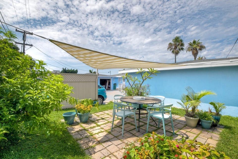 Walk 2 Beach, EV Charger, Outdoor Dining, 2 Units House in Carlsbad