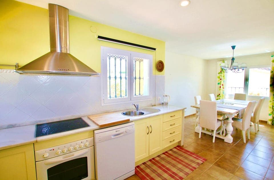 Kitchen or kitchenette, Other, stove