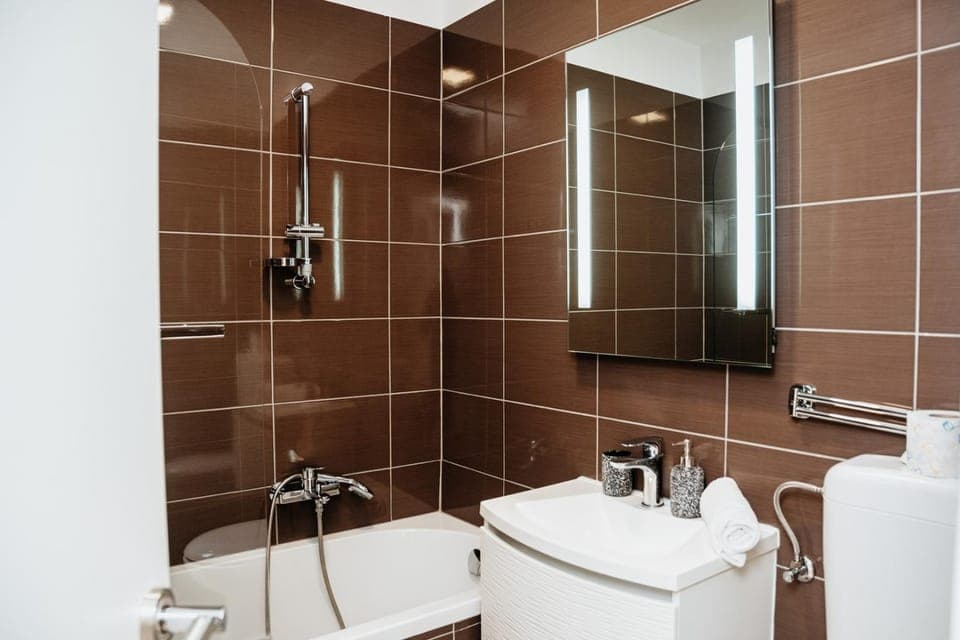 Shower, Bathroom, towels
