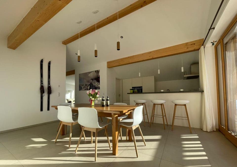 Kitchen or kitchenette, Dining area, pet friendly