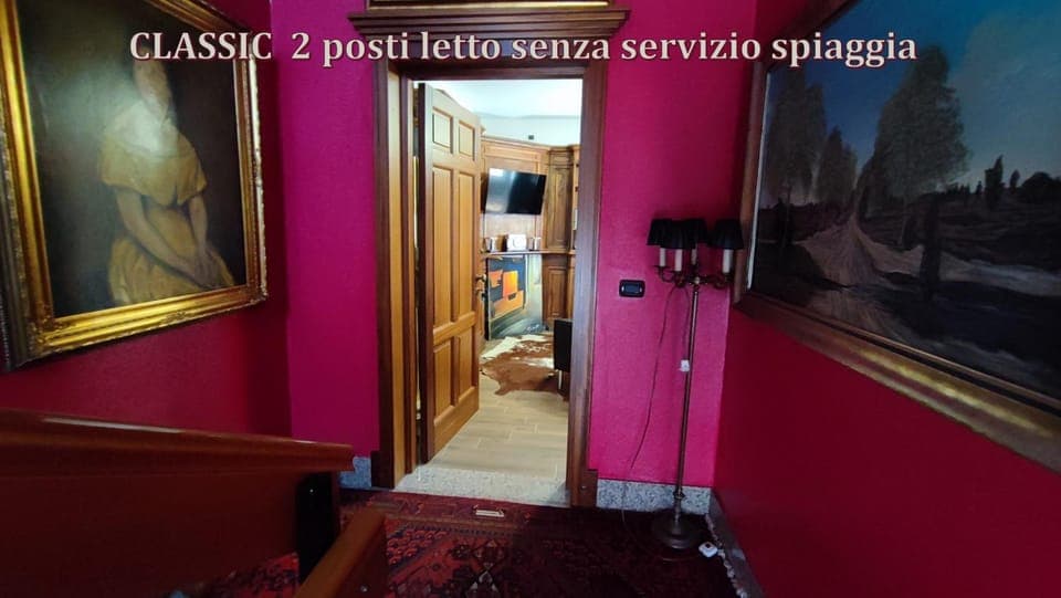 TV and multimedia, Text overlay