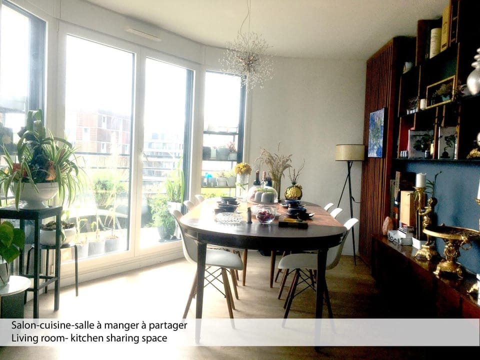 Living room, Seating area, Dining area