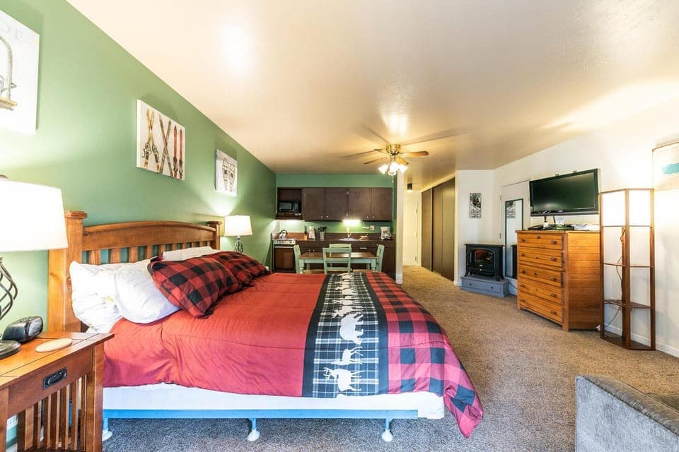 TV and multimedia, Bedroom