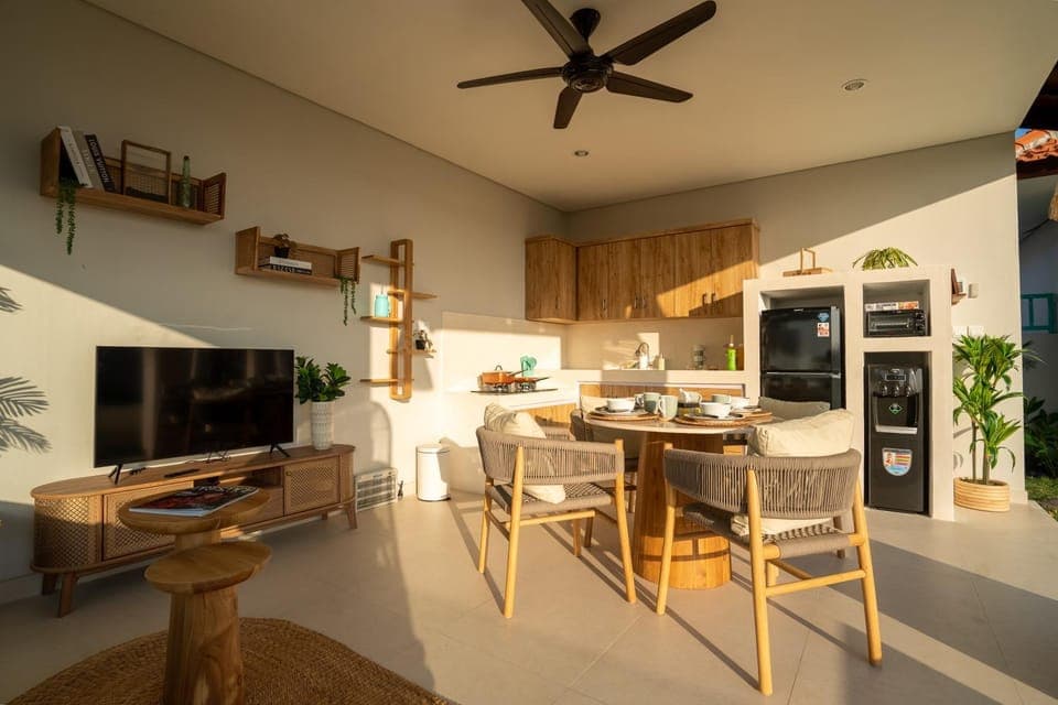 TV and multimedia, Living room, Dining area, kitchen