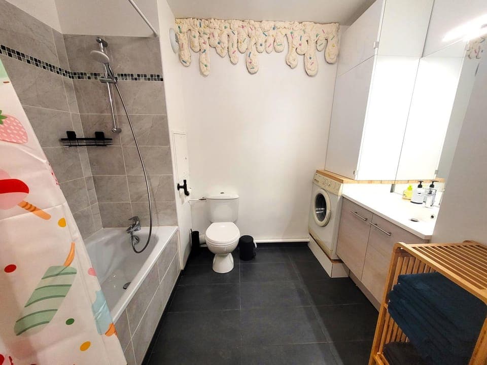 Toilet, Bathroom, Bath, internet, towels