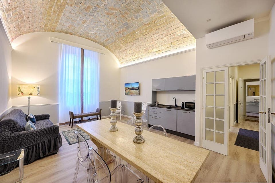 TV and multimedia, Kitchen or kitchenette, Living room, Seating area, Dining area, minibar, air conditioner