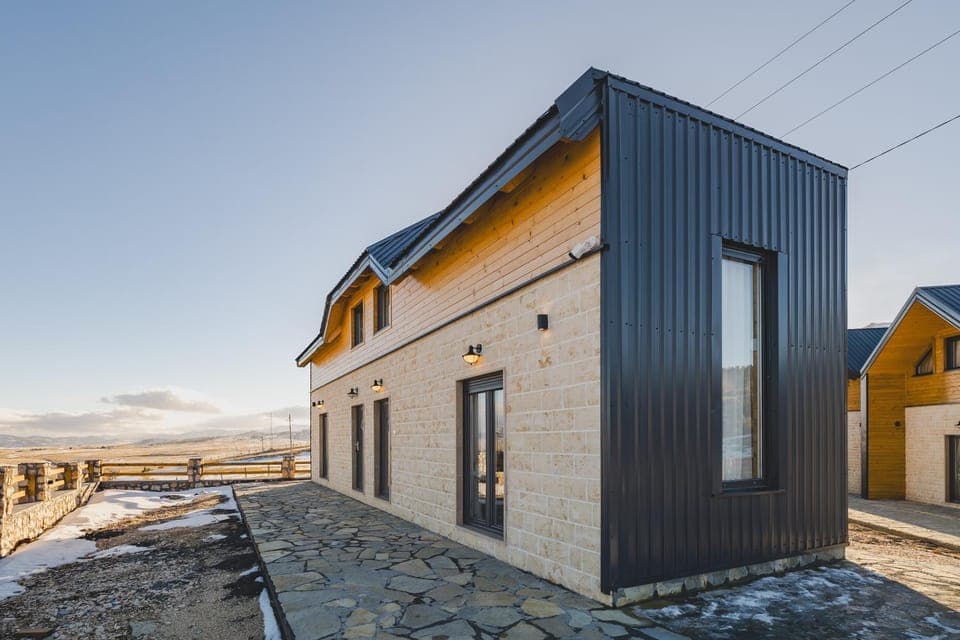 Property building, Day, Natural landscape