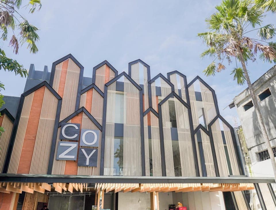 Property building, Day