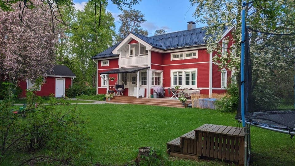 Property building, Garden view