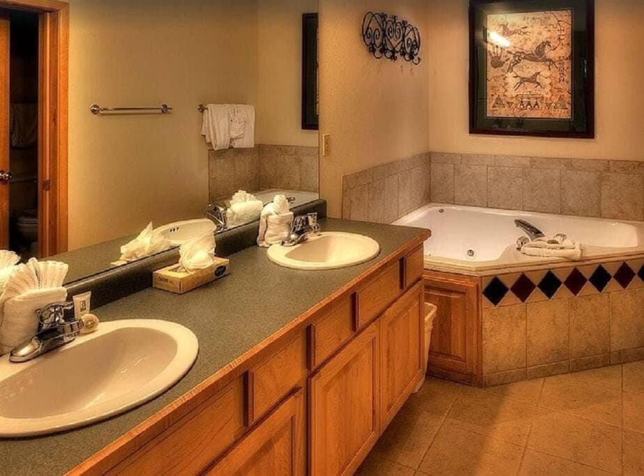 Grand Timber Lodge 3 bedroom - Ski-in/Ski-out Apartment in Breckenridge