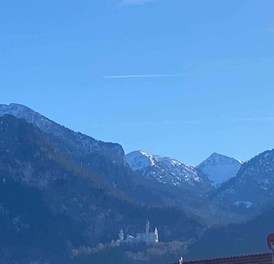 Nearby landmark, Natural landscape, Mountain view