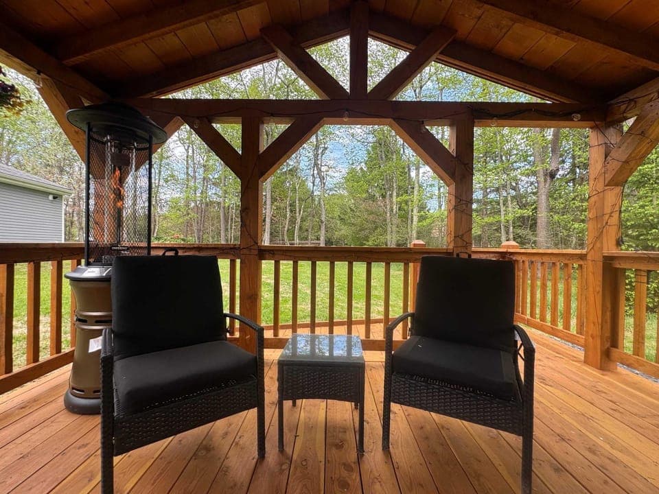 Log Cabin and Guest House Sleeps 18 2 Game Rooms Cabin in Tunkhannock Township