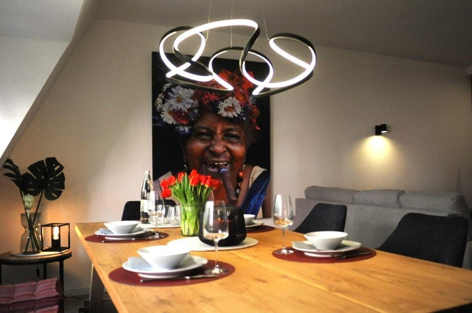 Living room, Seating area, Dining area