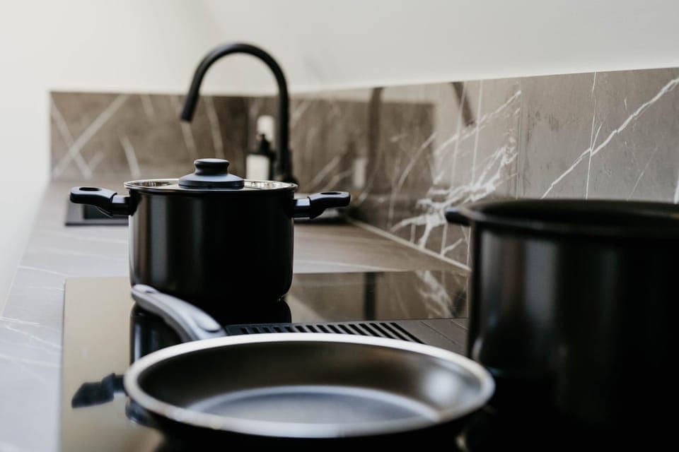 Kitchen or kitchenette, stove