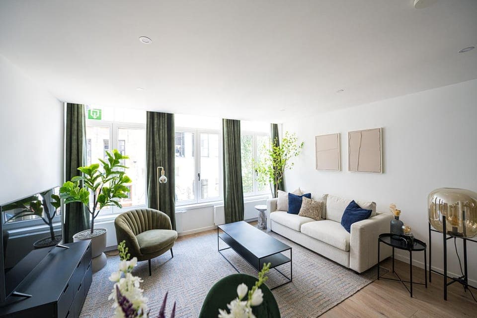 Living room, Seating area