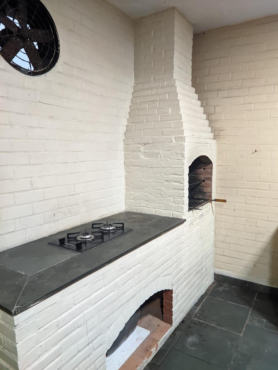BBQ facilities, stove