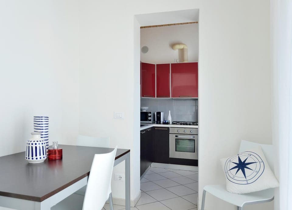 Kitchen or kitchenette, Other, Dining area