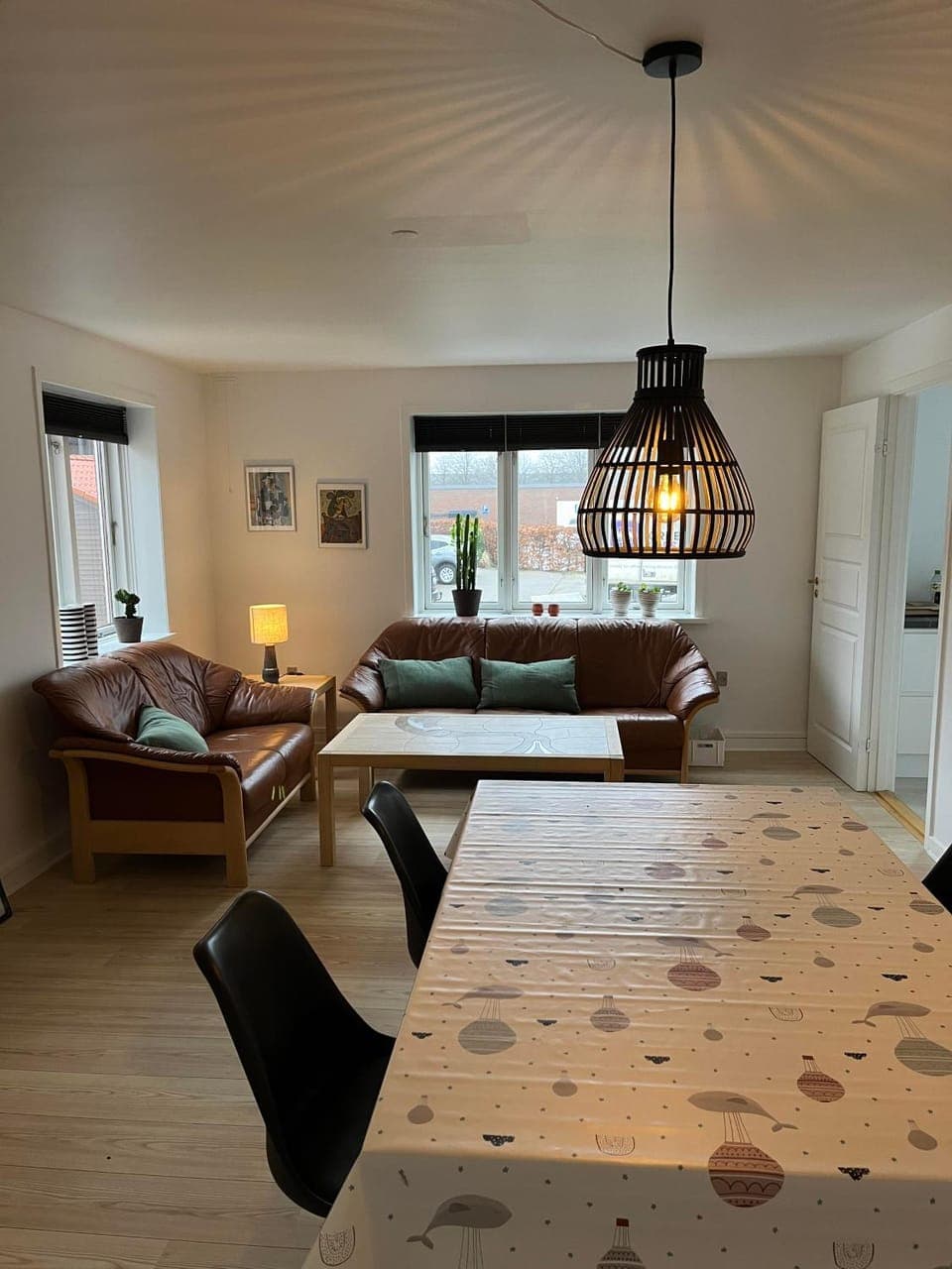 Living room, Dining area