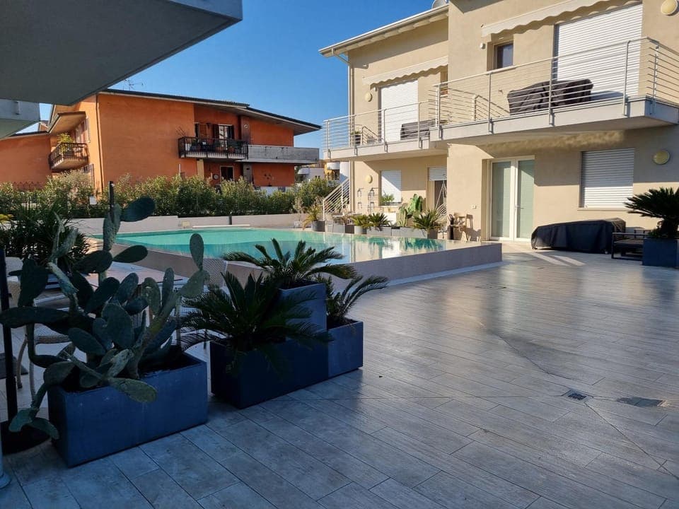 Pool view, Swimming pool