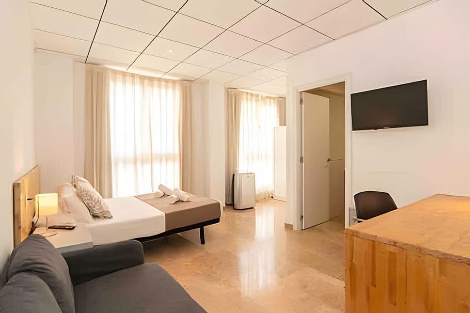 Photo of the whole room