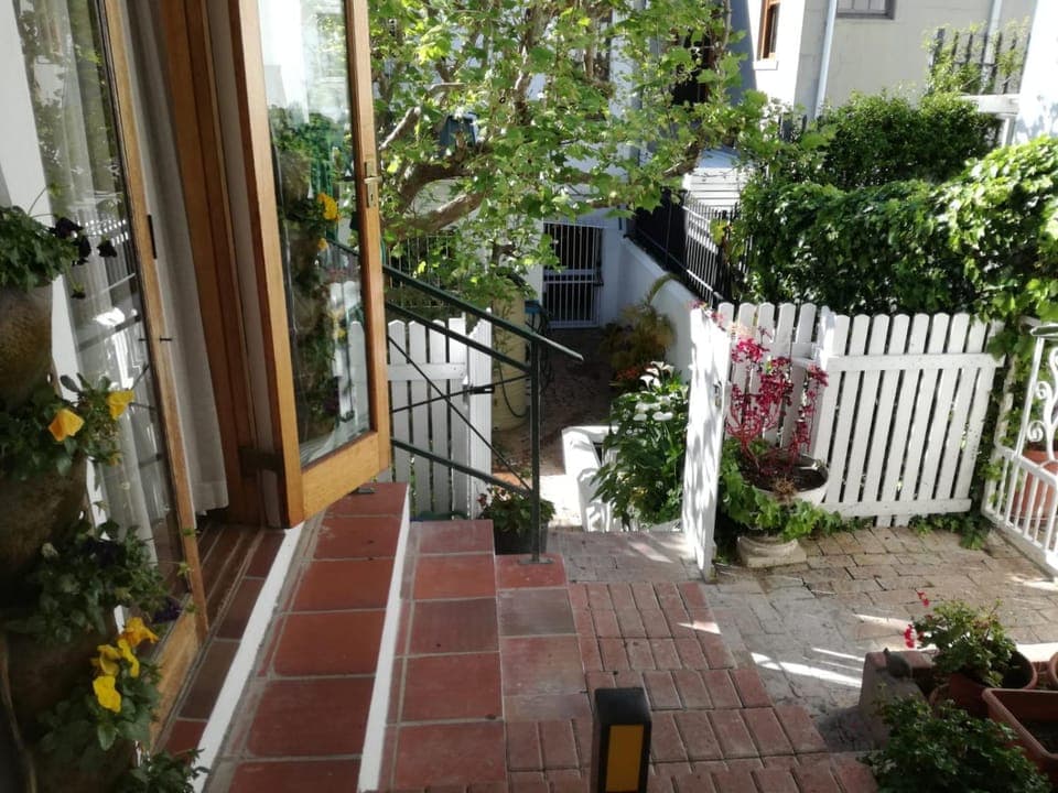 Inner courtyard view