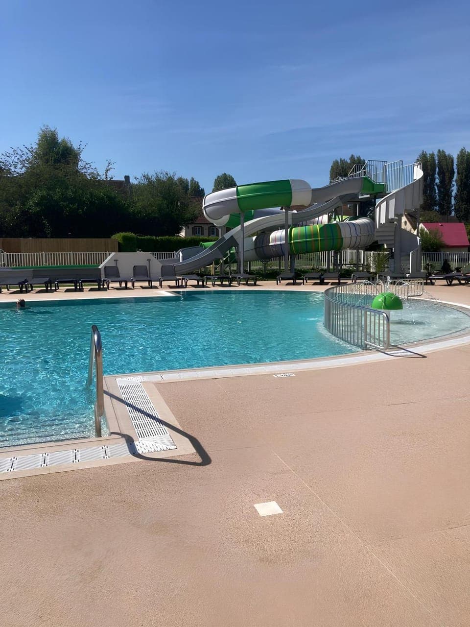 Aqua park, Swimming pool