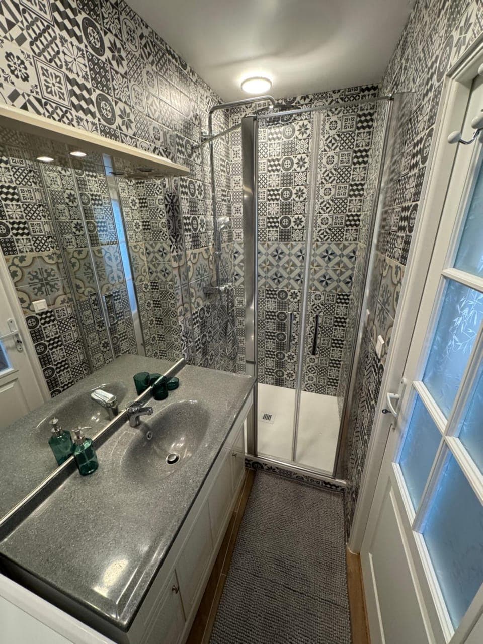 Shower, Bathroom