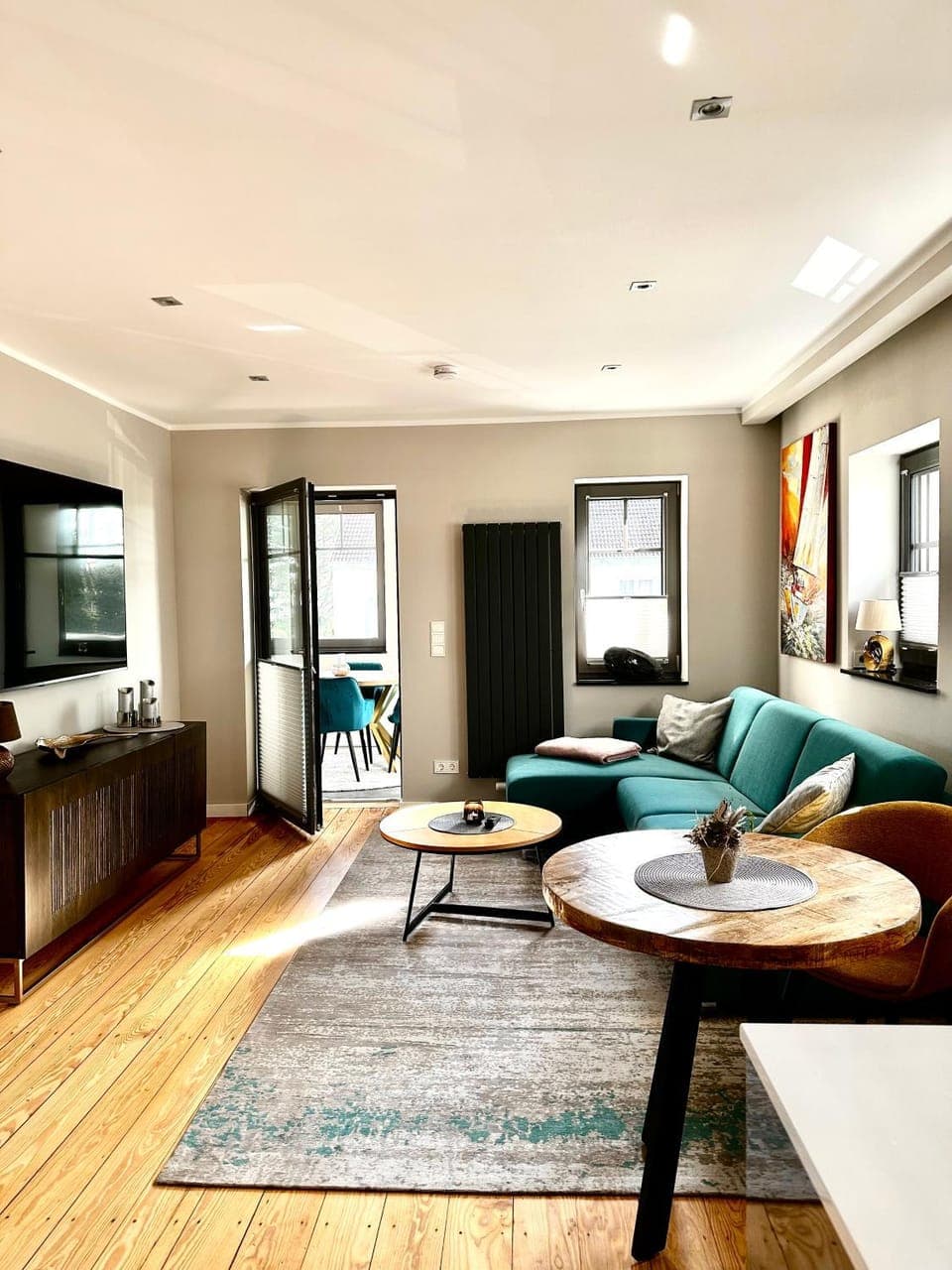 TV and multimedia, Living room, Seating area