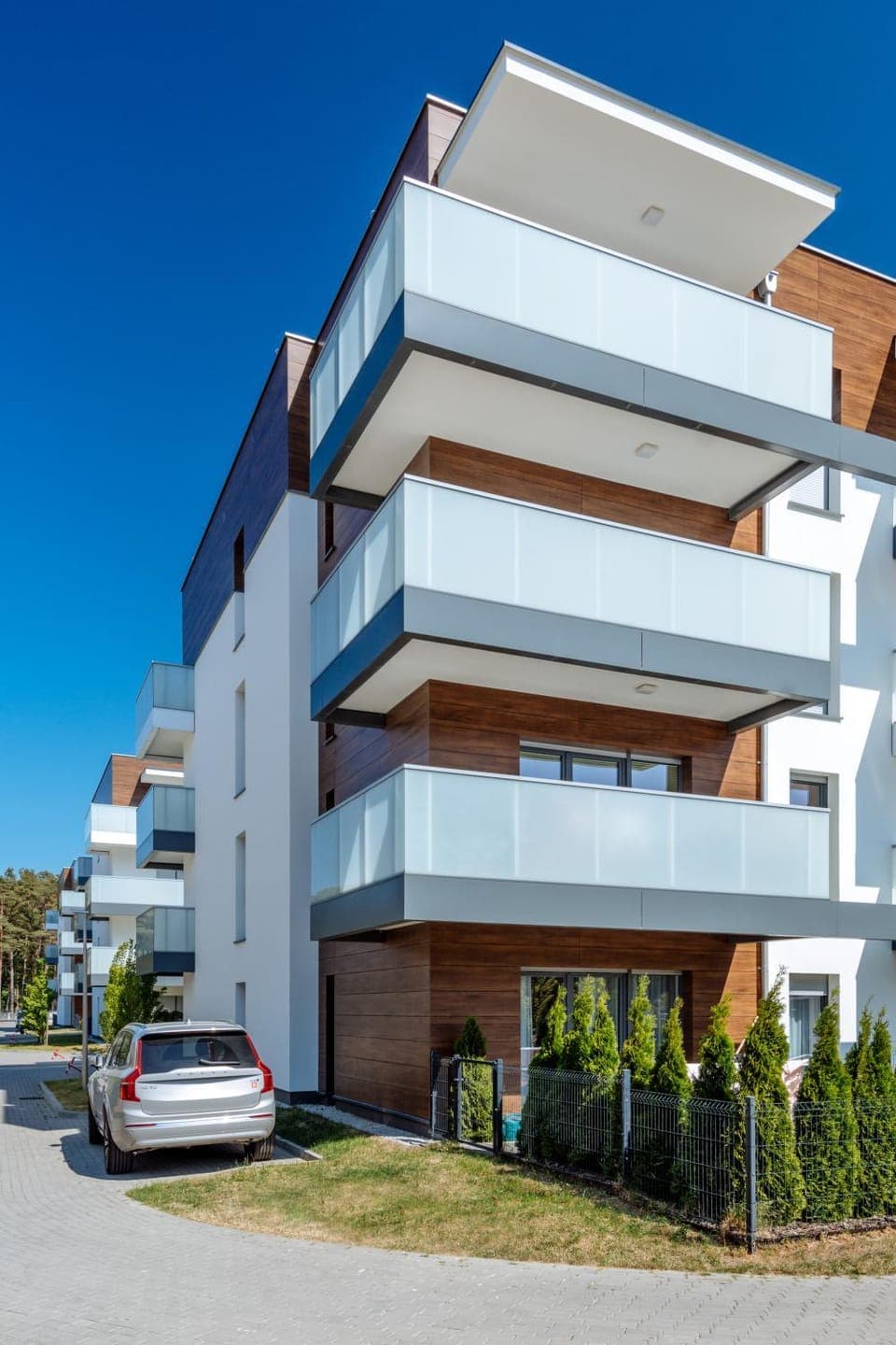 Property building, Street view