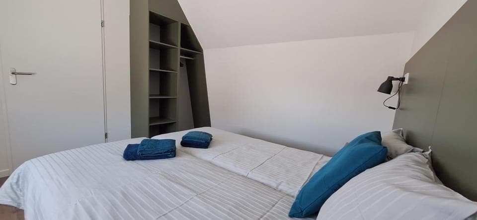 Bed, Photo of the whole room, Bedroom, towels, wardrobe