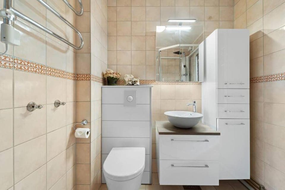 Central Arctic Panoramic Views Apartment in Tromso