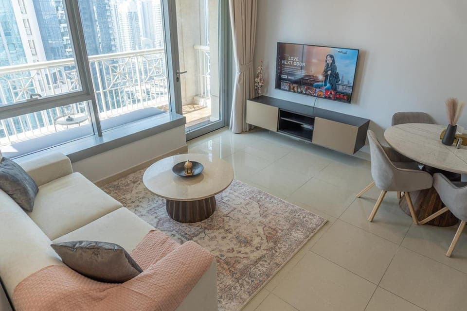 TV and multimedia, Living room, Dining area