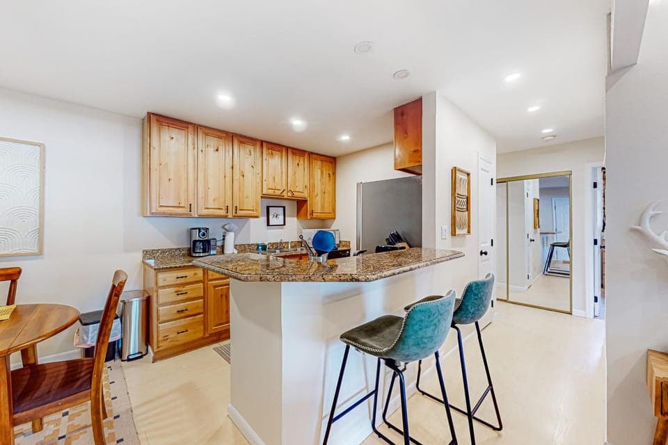 LiftView A307 Apartment in Avon