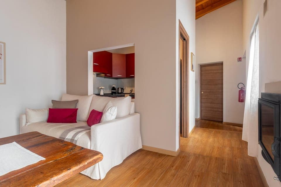 Photo of the whole room, Dining area, Lunch, Lunch