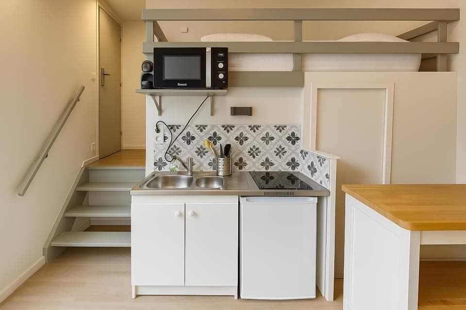 Kitchen or kitchenette, pet friendly, stove