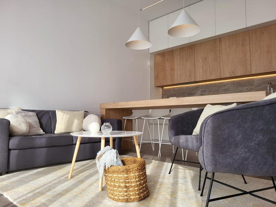 TV and multimedia, Living room, Seating area, Dining area, kitchen, air conditioner