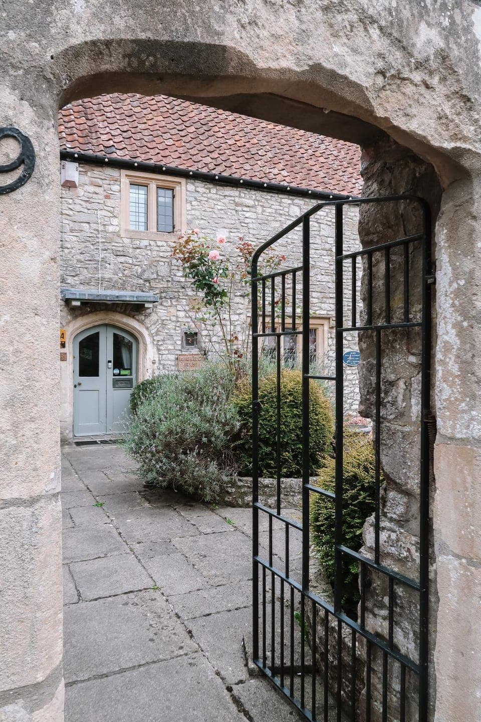 Facade/entrance, Day