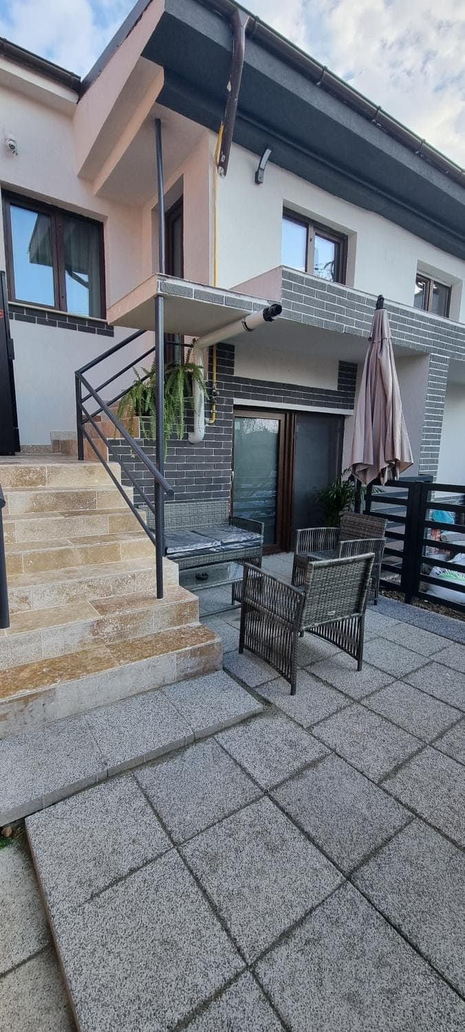 Balcony/Terrace, Internal: Not applicable to any particular room