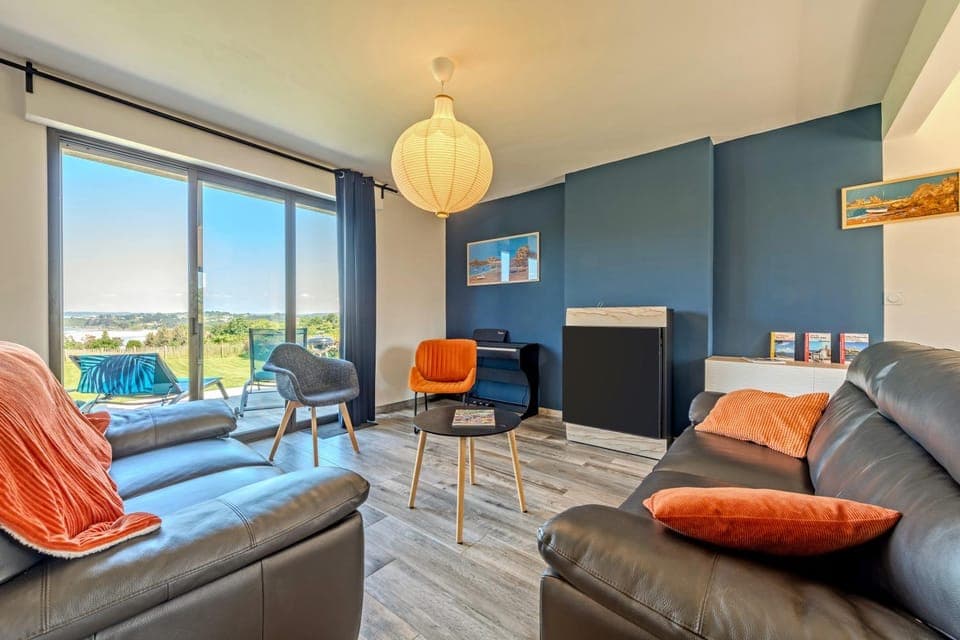 Property building, Living room